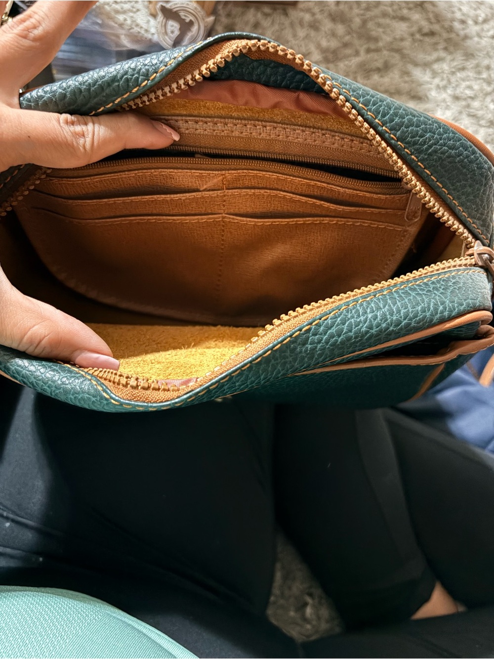 Dooney & Bourke Green Pebble Leather Crossbody with Tan Trim - Picture 4 of 4